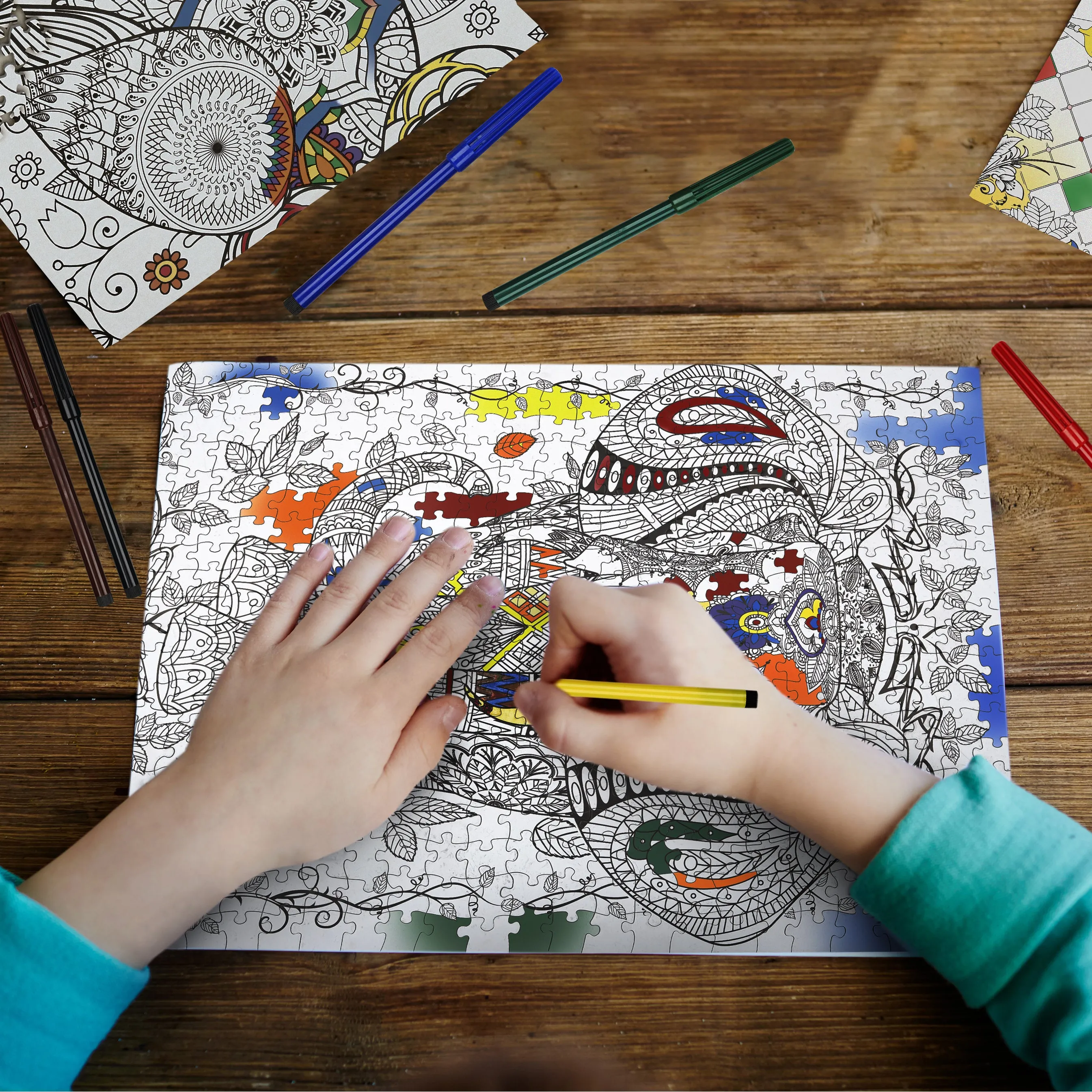 500pcs Colour-In Elephant Puzzle with 6 Pens