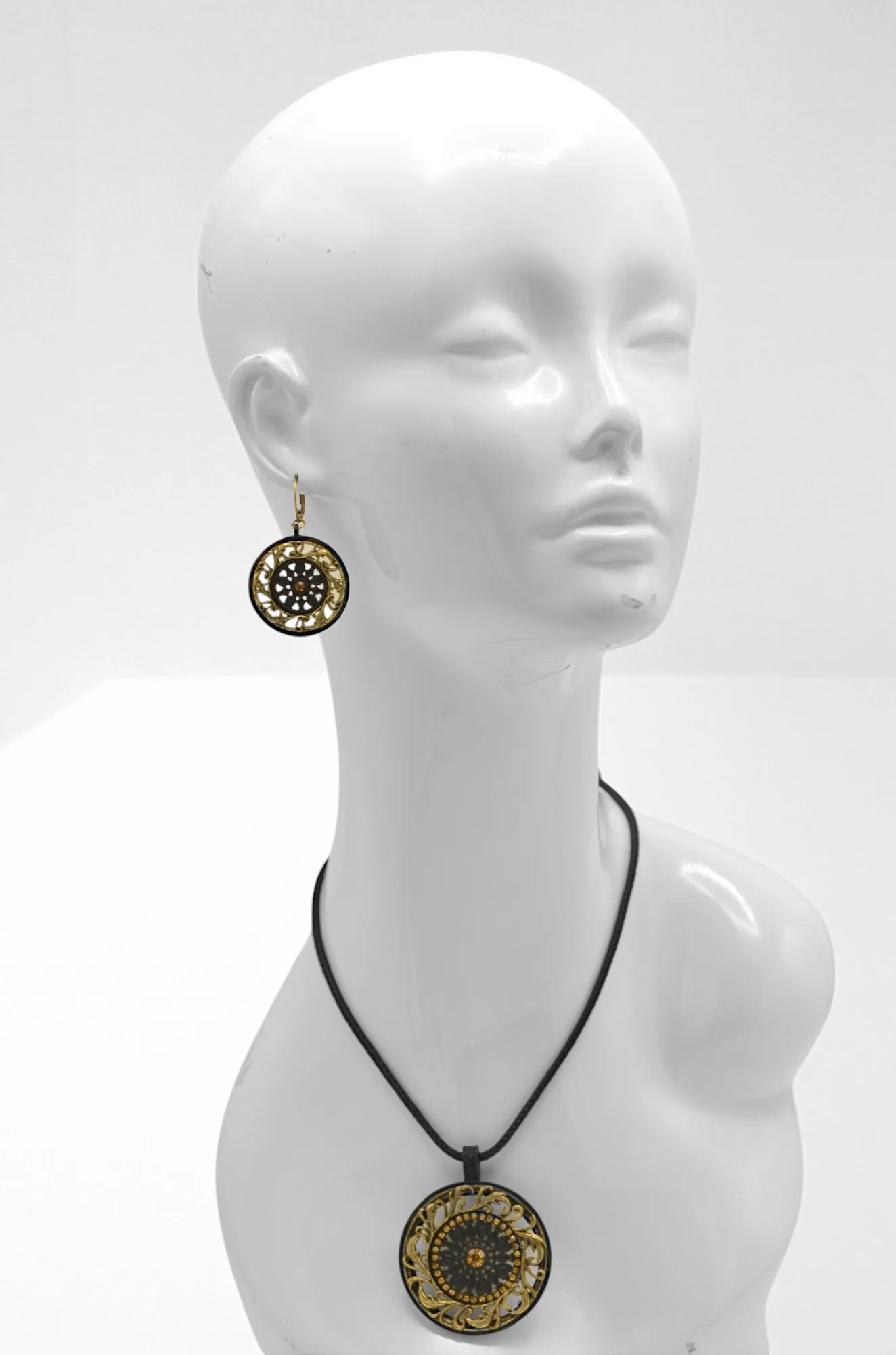 Black Metal Necklace with Gold Oxidized Filigree Round Crystal Pendant #275GD1201 (7D2/6D2)