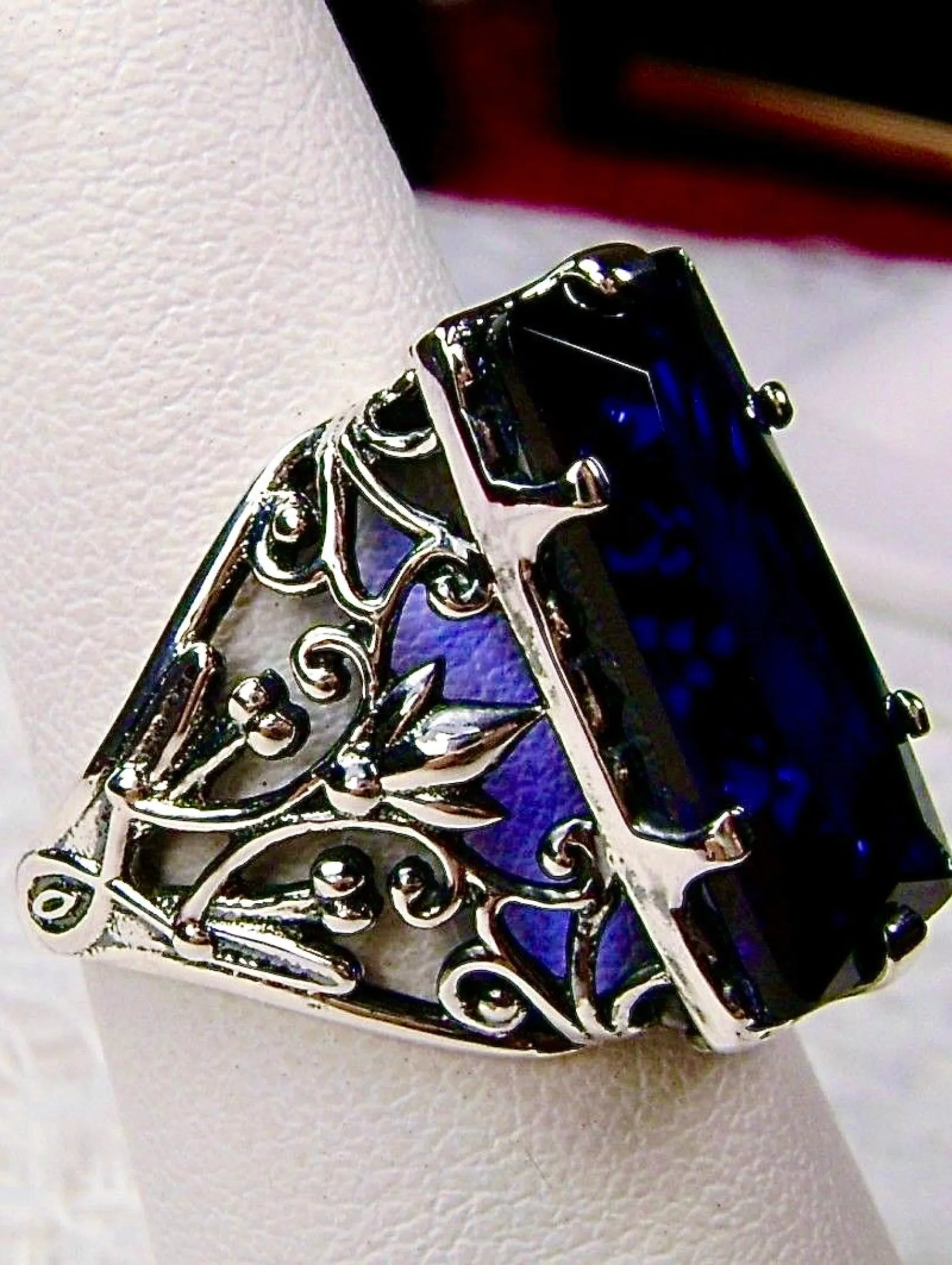 Blue Sapphire Ring, Baguette Gem, Floral Leaf Filigree, Victorian Jewelry, D32