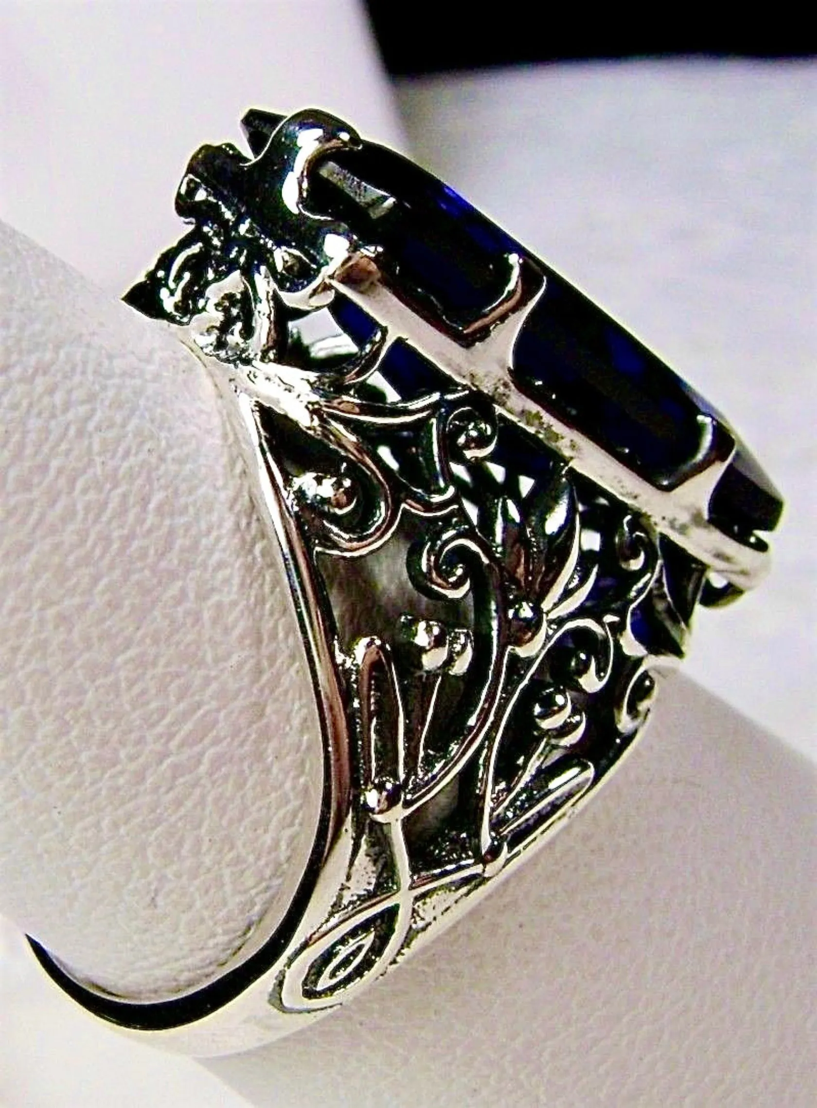Blue Sapphire Ring, Baguette Gem, Floral Leaf Filigree, Victorian Jewelry, D32