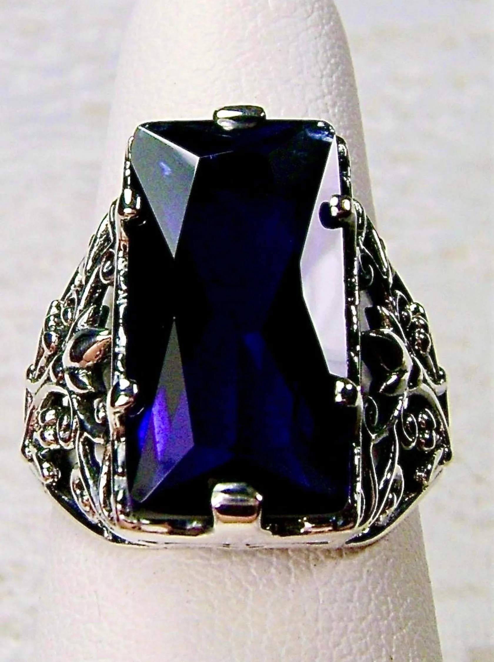 Blue Sapphire Ring, Baguette Gem, Floral Leaf Filigree, Victorian Jewelry, D32