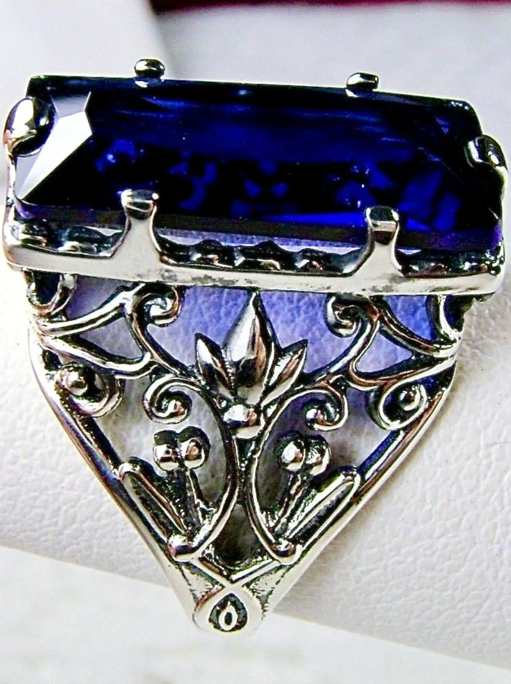 Blue Sapphire Ring, Baguette Gem, Floral Leaf Filigree, Victorian Jewelry, D32
