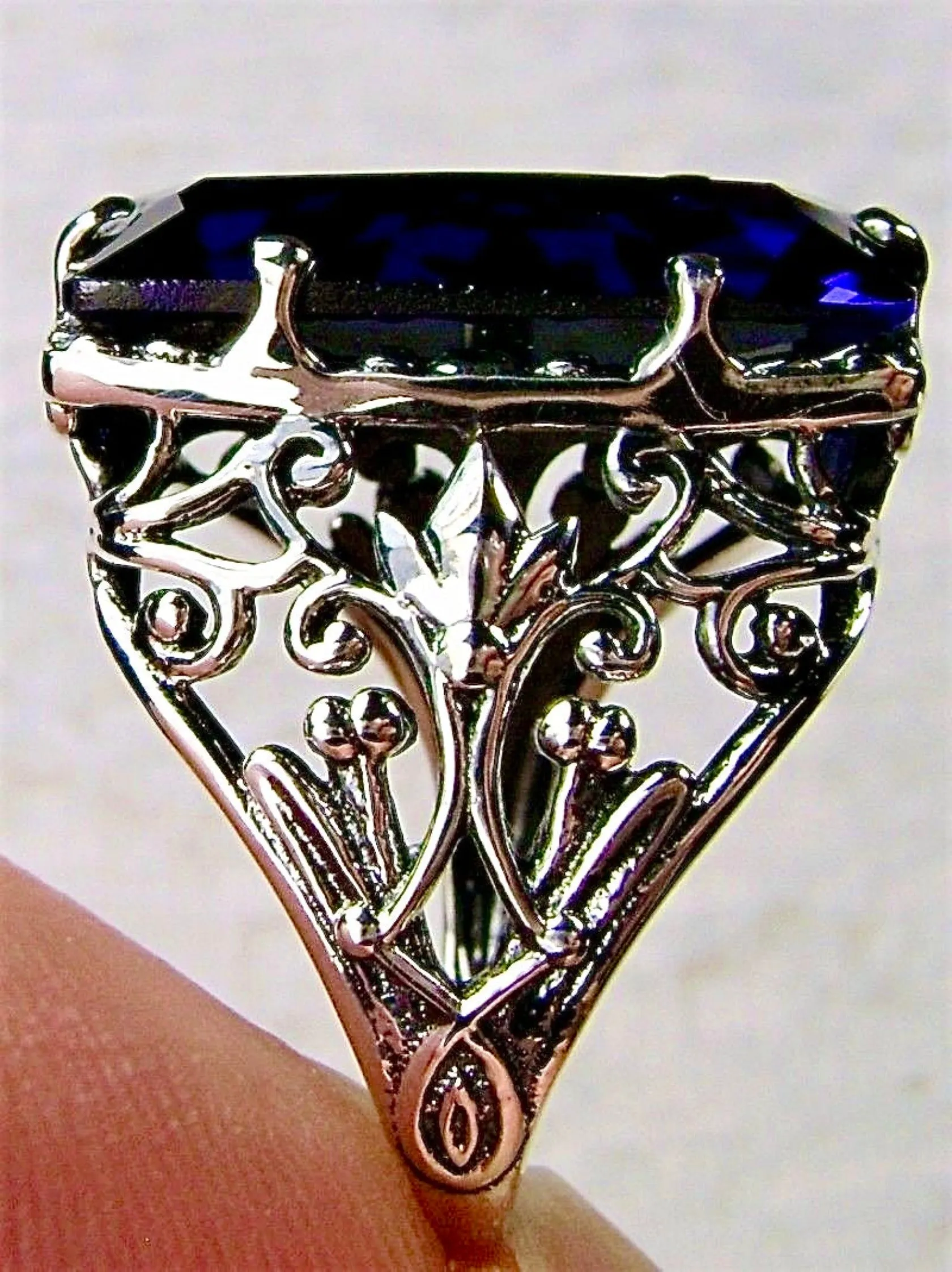 Blue Sapphire Ring, Baguette Gem, Floral Leaf Filigree, Victorian Jewelry, D32