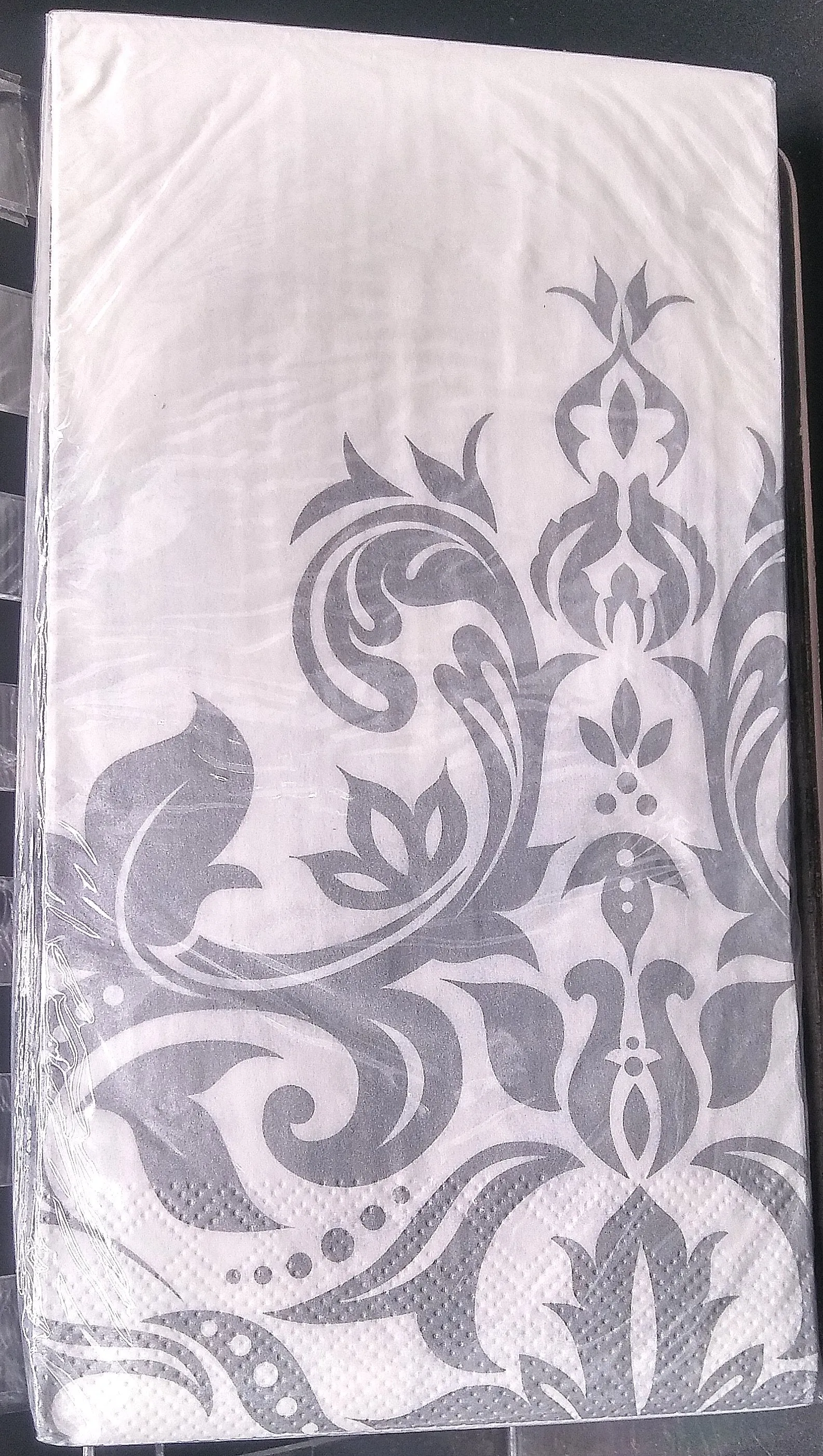 CASPARI SILVER FILIGREE PAPER GUEST TOWEL