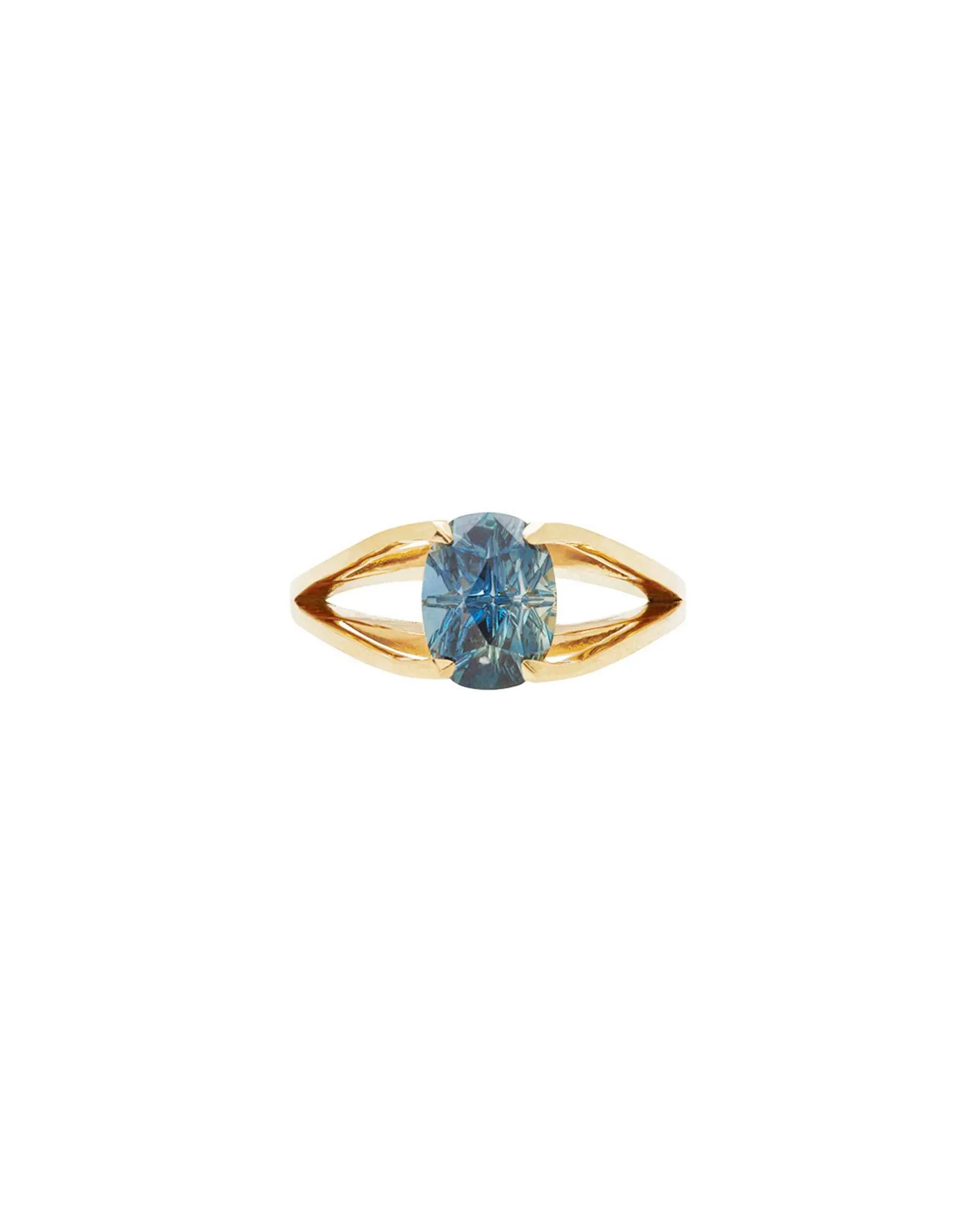Centered Ring Yellow Gold