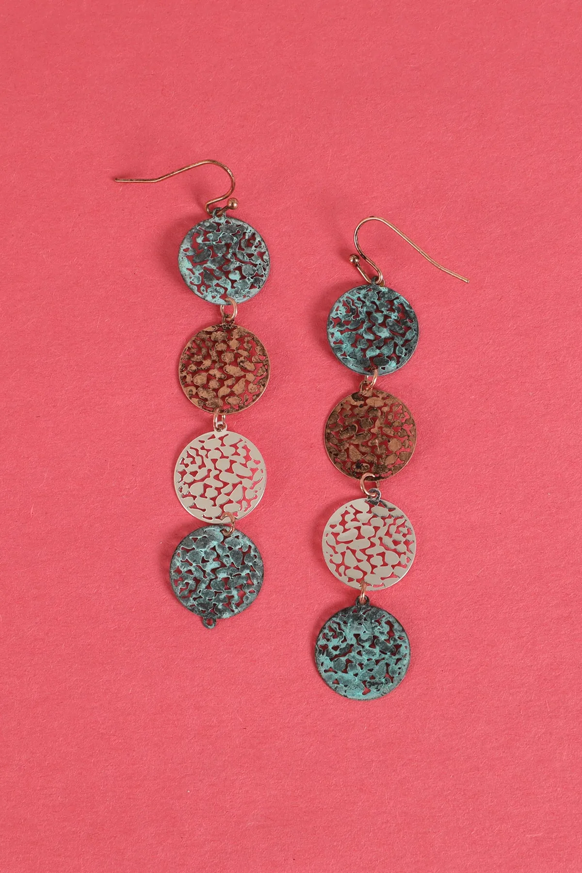 FOUR ROUND FILI DROP EARRINGS