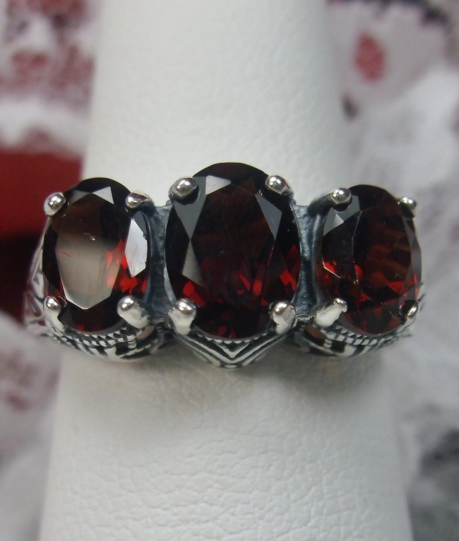 Natural Garnet Ring, Trinity (3Gem) Ring, Vintage Jewelry #D41