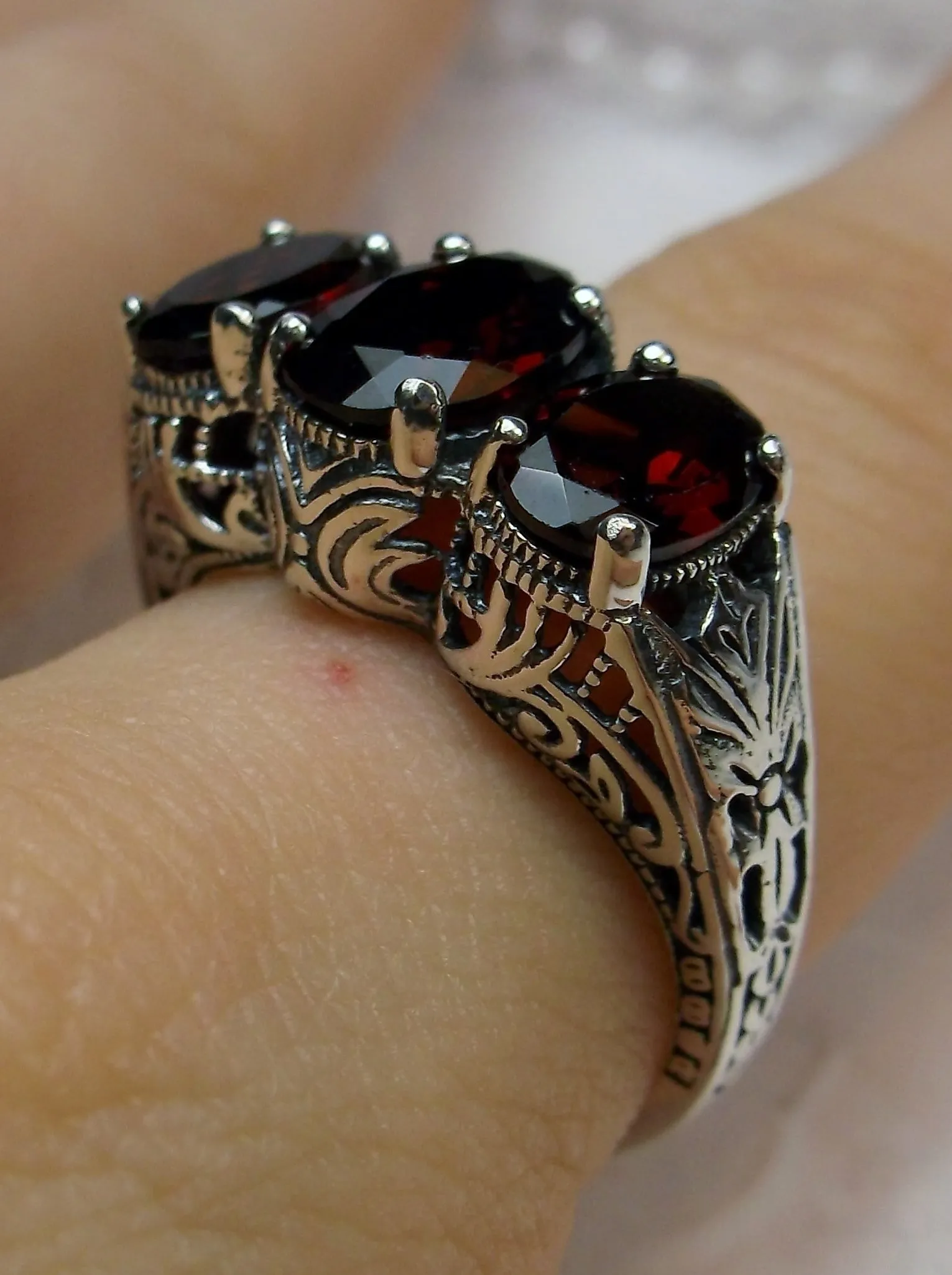 Natural Garnet Ring, Trinity (3Gem) Ring, Vintage Jewelry #D41