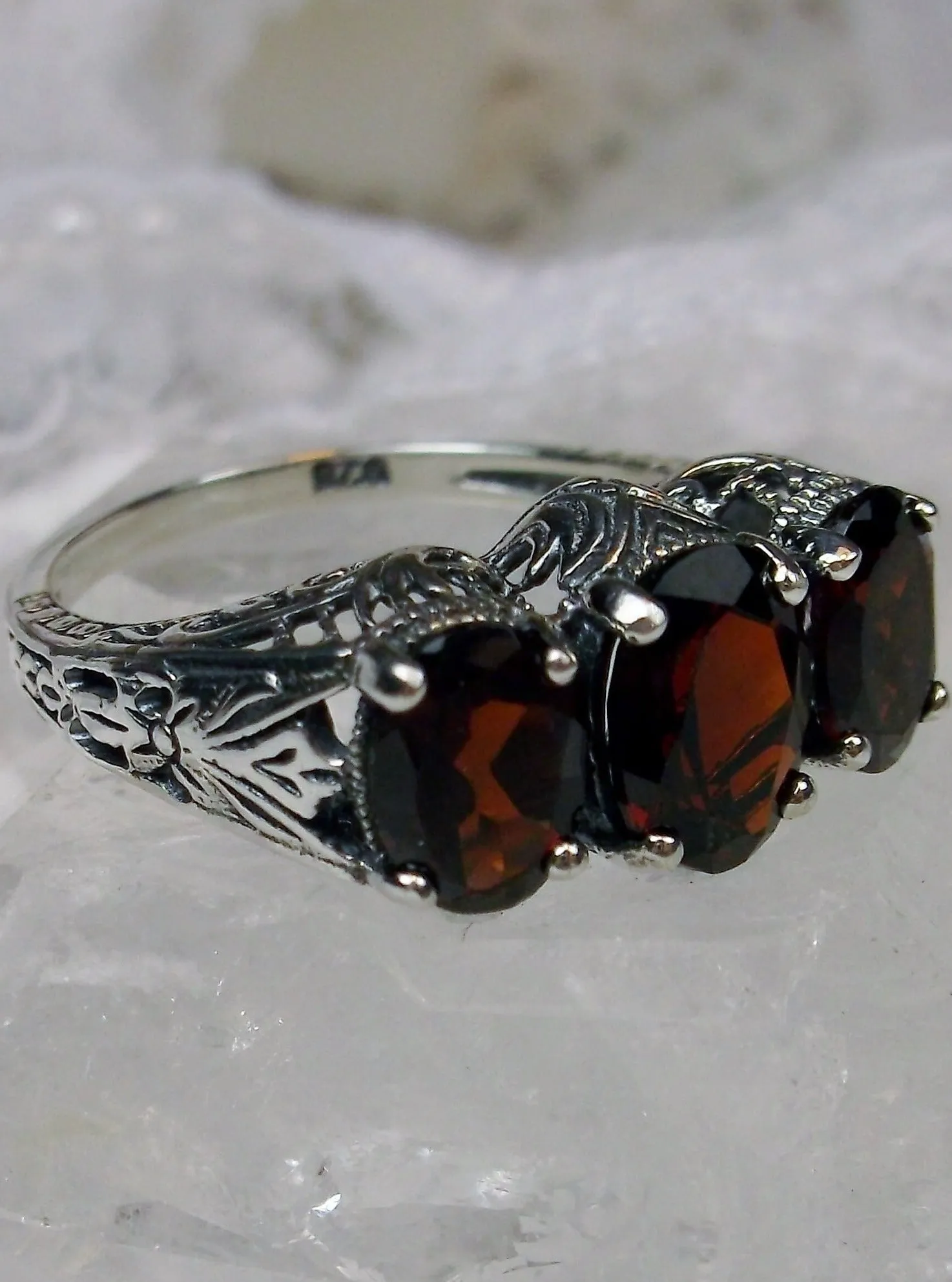 Natural Garnet Ring, Trinity (3Gem) Ring, Vintage Jewelry #D41