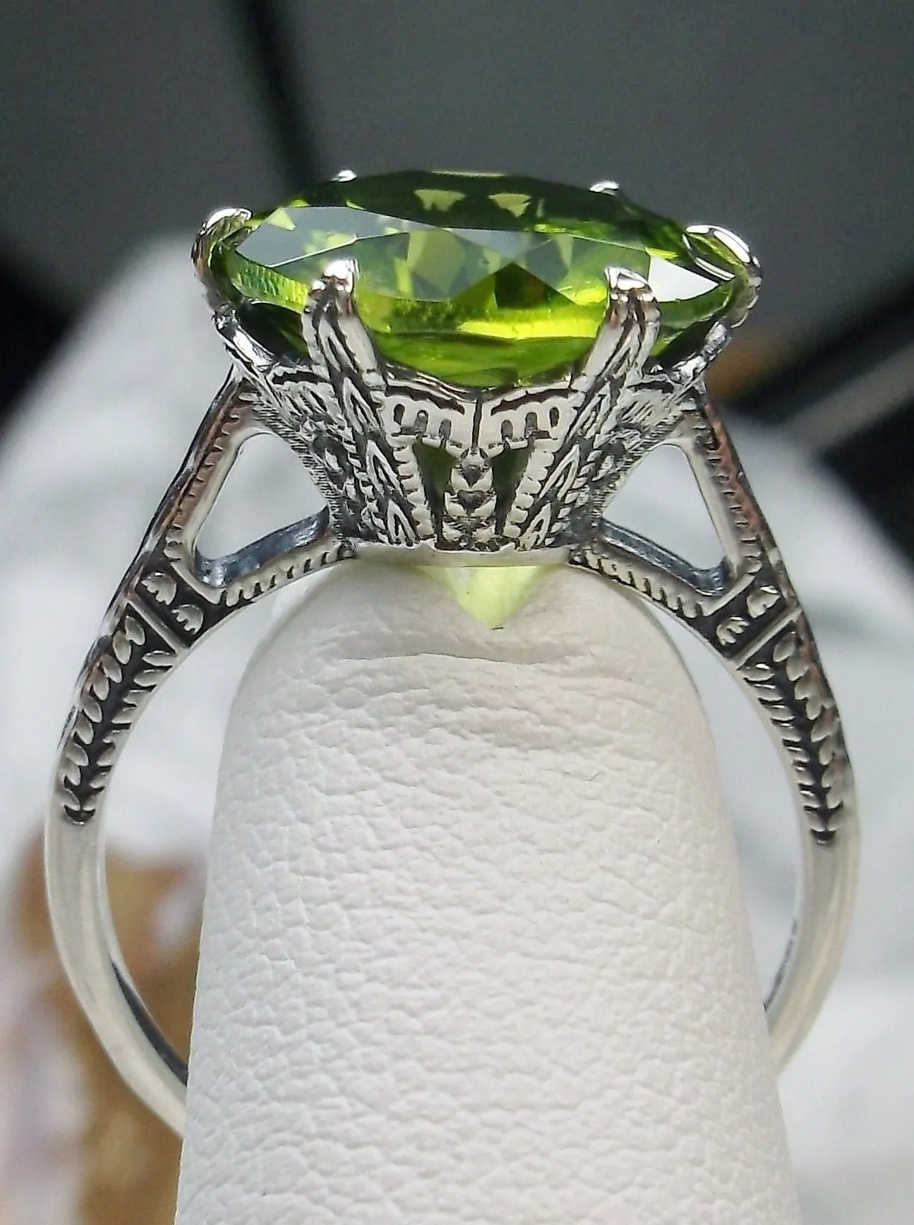 Solitaire Ring, Peridot Green Classic Victorian Jewelry #D37
